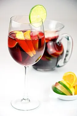 Receita de sangria para a ceia de Natal: