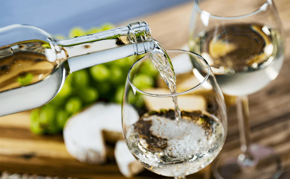 Explorando a Elegância dos Vinhos Brancos