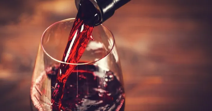 13 mitos sobre o vinho que você precisa parar de acreditar