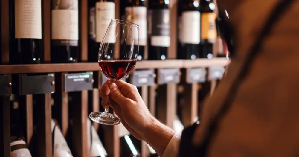 Brasil descobre o vinho e deve ampliar consumo em até 30% com calendário intenso de feriados e eventos em 2026