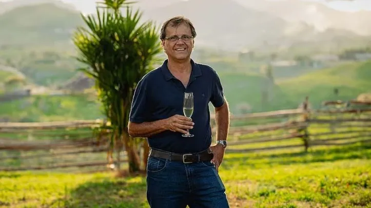 O homem que enganou as videiras e mudou o vinho brasileiro