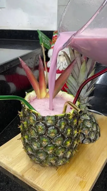 Vinho dentro do abacaxi: sucesso antigo ganha nova vida