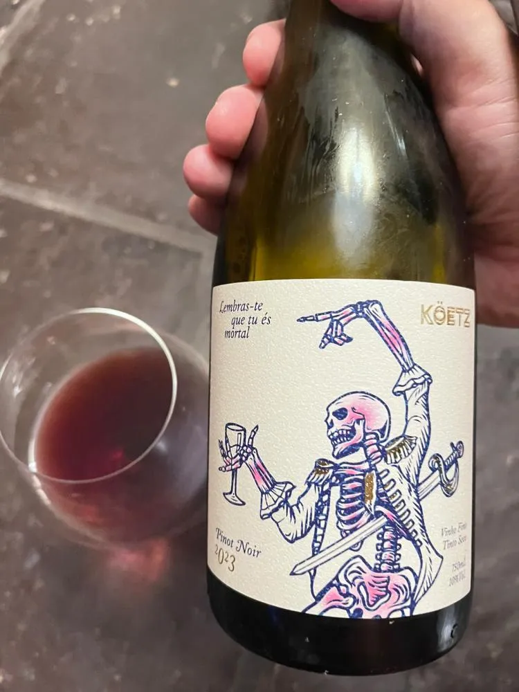 Nunca compre um vinho apenas pelo rótulo