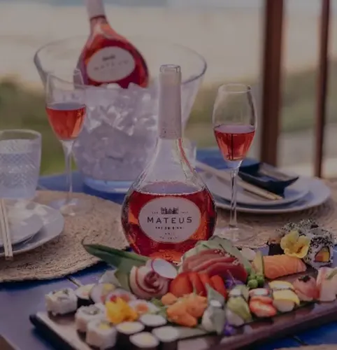 Mateus Rosé: conheça o vinho português de garrafa icônica