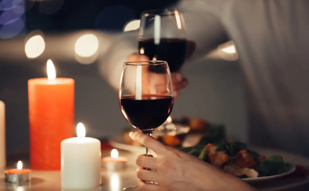 O vinho aumenta o apetite sexual?